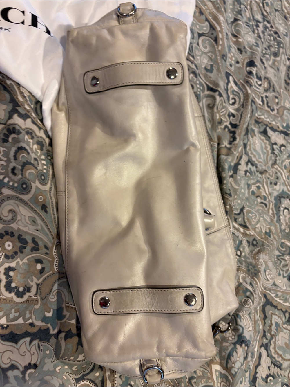 Coach pearlized bone color Leather purse - Picture 4 of 5